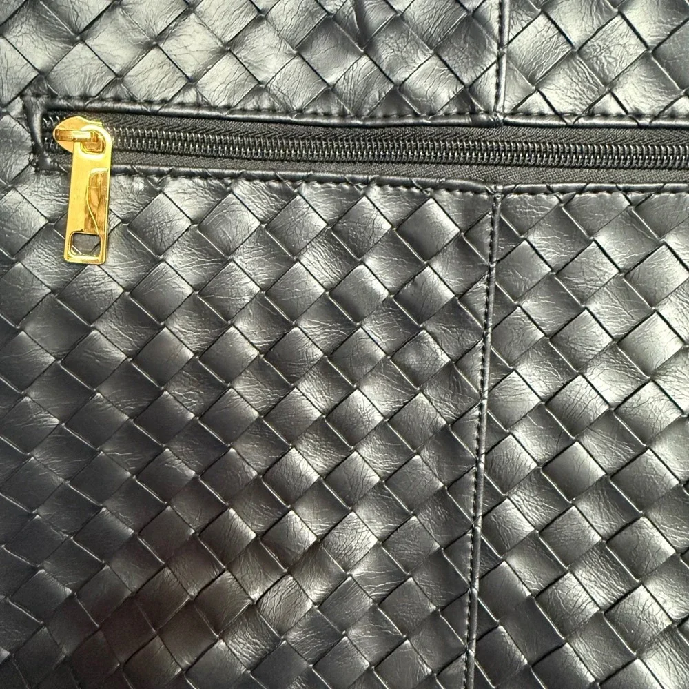 N/A woven faux